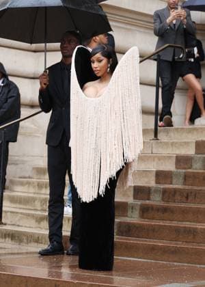 Cardi B Celebrities at Schiaparelli Haute Couture Fall Winter 2025 2026 Collection fashion show, during Paris Fashion Week on july 7th 2025 Denis Guignebourg Bestimage Celebrities at Schiaparelli Haute Couture Fall Winter 2025 2026 Collection fashion show, during Paris Fashion Week on july 7th 2025 Paris France  Copyright: xDenisxGuignebourgx xBestimagexDenisxGuignebourgx xBestimagex
