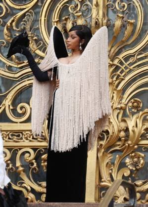 Cardi B Celebrities at Schiaparelli Haute Couture Fall Winter 2025 2026 Collection fashion show, during Paris Fashion Week on july 7th 2025 Denis Guignebourg Bestimage Celebrities at Schiaparelli Haute Couture Fall Winter 2025 2026 Collection fashion show, during Paris Fashion Week on july 7th 2025 Paris France  Copyright: xDenisxGuignebourgx xBestimagexDenisxGuignebourgx xBestimagex