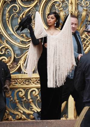 Cardi B Celebrities at Schiaparelli Haute Couture Fall Winter 2025 2026 Collection fashion show, during Paris Fashion Week on july 7th 2025 Denis Guignebourg Bestimage Celebrities at Schiaparelli Haute Couture Fall Winter 2025 2026 Collection fashion show, during Paris Fashion Week on july 7th 2025 Paris France  Copyright: xDenisxGuignebourgx xBestimagexDenisxGuignebourgx xBestimagex