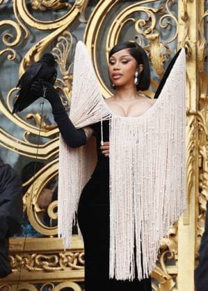 Cardi B Celebrities at Schiaparelli Haute Couture Fall Winter 2025 2026 Collection fashion show, during Paris Fashion Week on july 7th 2025 Denis Guignebourg Bestimage Celebrities at Schiaparelli Haute Couture Fall Winter 2025 2026 Collection fashion show, during Paris Fashion Week on july 7th 2025 Paris France  Copyright: xDenisxGuignebourgx xBestimagexDenisxGuignebourgx xBestimagex