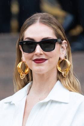 PFW Chiara Ferragni Ray Ban Meta NB Chiara Ferragni with Ray Ban Meta arriving at the Schiaparelli show as part of Haute Couture Fashion Week on July 07, 2025 in Paris, France. Photo by Nasser Berzane ABACAPRESS.COM Paris France  Copyright: xBerzanexNasser ABACAx