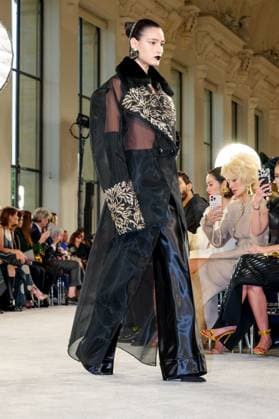 Runway Schiaparelli Haute Couture Fall Winter 2025 2026 Collection show during Paris Fashion Week PFW , in Paris, France, on July 7, 2025 Runway Schiaparelli Haute Couture Fall Winter 2025 2026 Collection show during Paris Fashion Week PFW , in Paris, France, on July 7, 2025 Paris  Copyright: xAgencex xBestimagexAgencex xBestimagex