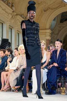 Runway Schiaparelli Haute Couture Fall Winter 2025 2026 Collection show during Paris Fashion Week PFW , in Paris, France, on July 7, 2025 Runway Schiaparelli Haute Couture Fall Winter 2025 2026 Collection show during Paris Fashion Week PFW , in Paris, France, on July 7, 2025 Paris  Copyright: xAgencex xBestimagexAgencex xBestimagex
