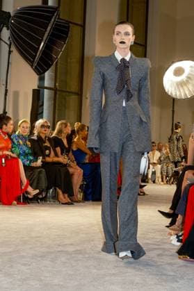 Runway Schiaparelli Haute Couture Fall Winter 2025 2026 Collection show during Paris Fashion Week PFW , in Paris, France, on July 7, 2025 Runway Schiaparelli Haute Couture Fall Winter 2025 2026 Collection show during Paris Fashion Week PFW , in Paris, France, on July 7, 2025 Paris  Copyright: xAgencex xBestimagexAgencex xBestimagex