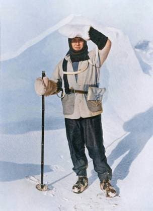 RECORD DATE NOT STATED Captain Scott Wearing The Wallet in Which He Carried His Sledging Journals, c1910-1911, (1913). The final expedition of British Antarctic explorer Captain Robert Falcon Scott (1868-1912) left London on 1 June 1910 bound for the South Pole. The Terra Nova Expedition, officially the British Antarctic Expedition (1910-1913), included a geologist, a zoologist, a surgeon, a photographer, an engineer, a ski expert, a meteorologist and a physicist among others. Scott wished to continue the scientific work that he had begun when leading the Discovery Expedition to the Antarctic in 1901-04. He also wanted to be the first to reach the geographic South Pole. Scott, accompanied by Dr Edward Wilson, Captain Lawrence Oates, Lieutenant Henry Bowers and Pe  Copyright:ThexPrintxCollector HeritagexImagesxHerbertxPontingx IMAGO