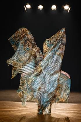 Tanya Dziahileva Défilé Iris Van Herpen Collection Haute Couture Automne Hiver 2025 2026 lors de la Fashion Week de Paris PFW , à Paris, France, le 7 juillet 2025 Runway during the Iris Van Herpen Haute Couture Fall Winter 2025 2026 fashion show as part of Paris Fashion Week on July 07, 2025 in Paris, France Paris France  Copyright: xAgencex xBestimagexAgencex xBestimagex