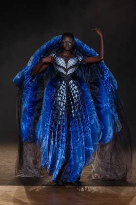 Défilé Iris Van Herpen Collection Haute Couture Automne Hiver 2025 2026 lors de la Fashion Week de Paris PFW , à Paris, France, le 7 juillet 2025 Runway during the Iris Van Herpen Haute Couture Fall Winter 2025 2026 fashion show as part of Paris Fashion Week on July 07, 2025 in Paris, France Paris France  Copyright: xAgencex xBestimagexAgencex xBestimagex