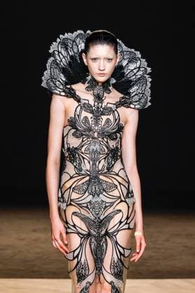 Défilé Iris Van Herpen Collection Haute Couture Automne Hiver 2025 2026 lors de la Fashion Week de Paris PFW , à Paris, France, le 7 juillet 2025 Runway during the Iris Van Herpen Haute Couture Fall Winter 2025 2026 fashion show as part of Paris Fashion Week on July 07, 2025 in Paris, France Paris France  Copyright: xAgencex xBestimagexAgencex xBestimagex