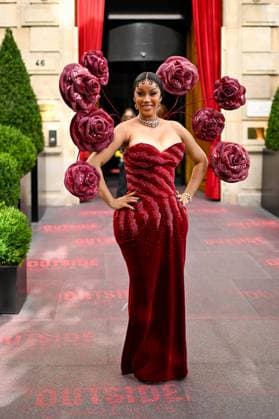 Cardi B rentre à lhôtel Fouquet s Paris après avoir assister au défilé Rahul Mishrai lors de la Fashion Week de Paris PFW , à Paris, France, le 7 juillet 2025 Yehiel Chekroune Bestimage Cardi B returns to the Fouquet s Hotel after attending the Rahul Mishrai show during Paris Fashion Week PFW , in Paris, France, on July 7, 2025 Yehiel Chekroune Bestimage Paris France  Copyright: xYehielxChekrounex xBestimagexYehielxChekrounex xBestimagex