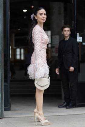 PFW Tamara Ralph Outside Arrivals NB Heart Evangelista arriving at the Tamara Ralph show as part of Haute Couture Fashion Week on July 07, 2025 in Paris, France. Photo by Nasser Berzane ABACAPRESS.COM Paris France  Copyright: xBerzanexNasser ABACAx