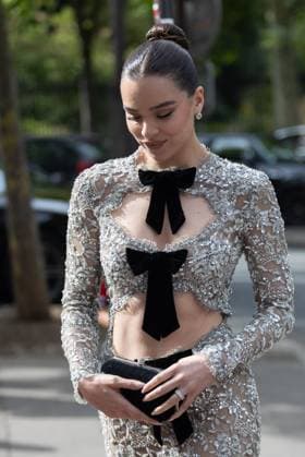 PFW Tamara Ralph Outside Arrivals NB Hailee Steinfeld arriving at the Tamara Ralph show as part of Haute Couture Fashion Week on July 07, 2025 in Paris, France. Photo by Nasser Berzane ABACAPRESS.COM Paris France  Copyright: xBerzanexNasser ABACAx