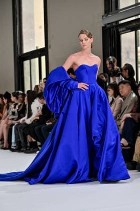 PFW Tamara Ralph Runway A model walks the runway at the Tamara Ralph show as part of Haute Couture Fashion Week in Paris, France on July, 7, 2025. Photo by Julien Reynaud APS-Medias ABACAPRESS.COM Paris France  Copyright: xReynaudxJulien APS-Medias ABACAx