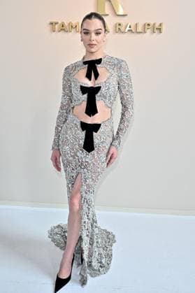 PFW Tamara Ralph Front Row Hailee Steinfeld at the Tamara Ralph show as part of Haute Couture Fashion Week in Paris, France on July, 7, 2025. Photo by Julien Reynaud APS-Medias ABACAPRESS.COM Paris France  Copyright: xReynaudxJulien APS-Medias ABACAx