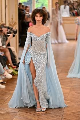 PFW Tony Ward Runway A model walks the runway at the Tony Ward show as part of Haute Couture Fashion Week in Paris, France on July, 7, 2025. Photo by Julien Reynaud APS-Medias ABACAPRESS.COM Paris France  Copyright: xReynaudxJulien APS-Medias ABACAx