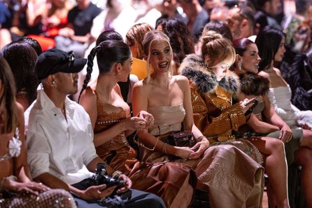 PFW - Georges Hobeika Front Row Leonie Hanne (center) attends the Georges Hobeika Haute Couture Fall Winter 2025-2026 show, as part of Paris Fashion Week in Paris, France on July 7, 2025. Photo by Ammar Abd Rabbo ABACAPRESS.COM Paris France  Copyright: xAbdxRabboxAmmar ABACAx