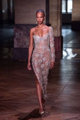 PFW - Georges Hobeika Runway A model walks the runway at the Georges Hobeika Haute Couture Fall Winter 2025-2026 show, as part of Paris Fashion Week in Paris, France on July 7, 2025. Photo by Ammar Abd Rabbo ABACAPRESS.COM Paris France  Copyright: xAbdxRabboxAmmar ABACAx