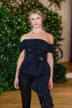 Julie de Libran Fashion Show Haute Couture Fall Winter 2025 2026 Collection during Paris Fashion Week June 7th, 2025 Julie de Libran Fashion Show Haute Couture Fall Winter 2025 2026 Collection , during Paris Fashion Week June 7th, 2025 Paris France  Copyright: xAgencex xBestimagexAgencex xBestimagex