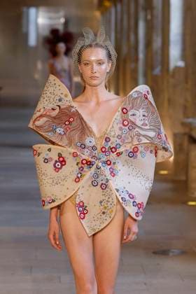 Rahul Mishra Fashion Show Haute Couture Fall Winter 2025 2026 Collection during Paris Fashion Week June 7th, 2025 Rahul Mishra Fashion Show Haute Couture Fall Winter 2025 2026 Collection , during Paris Fashion Week June 7th, 2025 Paris France  Copyright: xAgencex xBestimagexAgencex xBestimagex