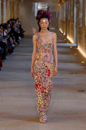 Rahul Mishra Fashion Show Haute Couture Fall Winter 2025 2026 Collection during Paris Fashion Week June 7th, 2025 Rahul Mishra Fashion Show Haute Couture Fall Winter 2025 2026 Collection , during Paris Fashion Week June 7th, 2025 Paris France  Copyright: xAgencex xBestimagexAgencex xBestimagex