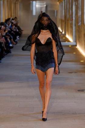 Rahul Mishra Fashion Show Haute Couture Fall Winter 2025 2026 Collection during Paris Fashion Week June 7th, 2025 Rahul Mishra Fashion Show Haute Couture Fall Winter 2025 2026 Collection , during Paris Fashion Week June 7th, 2025 Paris France  Copyright: xAgencex xBestimagexAgencex xBestimagex