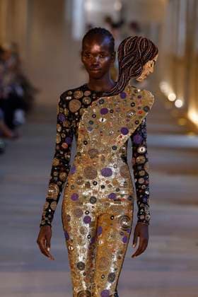 Rahul Mishra Fashion Show Haute Couture Fall Winter 2025 2026 Collection during Paris Fashion Week June 7th, 2025 Rahul Mishra Fashion Show Haute Couture Fall Winter 2025 2026 Collection , during Paris Fashion Week June 7th, 2025 Paris France  Copyright: xAgencex xBestimagexAgencex xBestimagex