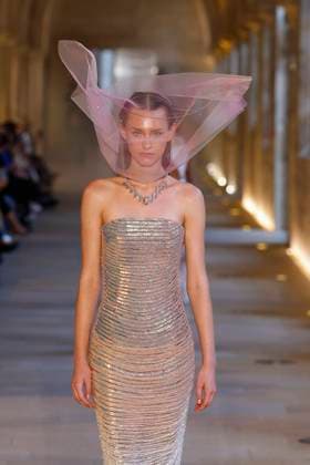 Rahul Mishra Fashion Show Haute Couture Fall Winter 2025 2026 Collection during Paris Fashion Week June 7th, 2025 Rahul Mishra Fashion Show Haute Couture Fall Winter 2025 2026 Collection , during Paris Fashion Week June 7th, 2025 Paris France  Copyright: xAgencex xBestimagexAgencex xBestimagex