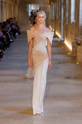 Rahul Mishra Fashion Show Haute Couture Fall Winter 2025 2026 Collection during Paris Fashion Week June 7th, 2025 Rahul Mishra Fashion Show Haute Couture Fall Winter 2025 2026 Collection , during Paris Fashion Week June 7th, 2025 Paris France  Copyright: xAgencex xBestimagexAgencex xBestimagex