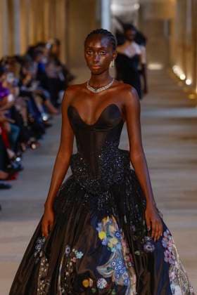 Rahul Mishra Fashion Show Haute Couture Fall Winter 2025 2026 Collection during Paris Fashion Week June 7th, 2025 Rahul Mishra Fashion Show Haute Couture Fall Winter 2025 2026 Collection , during Paris Fashion Week June 7th, 2025 Paris France  Copyright: xAgencex xBestimagexAgencex xBestimagex