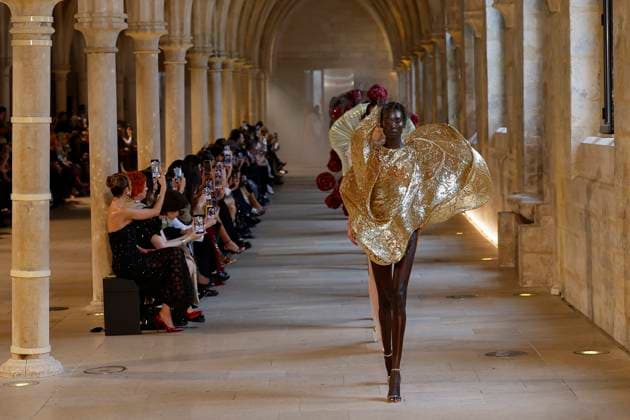 Rahul Mishra Fashion Show Haute Couture Fall Winter 2025 2026 Collection during Paris Fashion Week June 7th, 2025 Rahul Mishra Fashion Show Haute Couture Fall Winter 2025 2026 Collection , during Paris Fashion Week June 7th, 2025 Paris France  Copyright: xAgencex xBestimagexAgencex xBestimagex