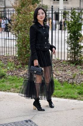 PFW Chanel Outside Arrivals Guest at the Chanel show as part of Haute Couture Fashion Week in Paris, France on July, 8, 2025. Photo by Julien Reynaud APS-Medias ABACAPRESS.COM Paris France  Copyright: xReynaudxJulien APS-Medias ABACAx