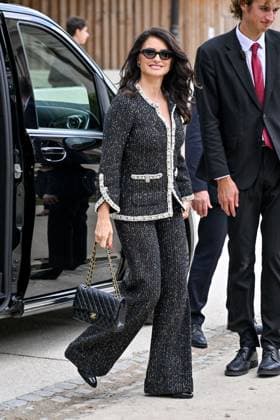 PFW Chanel Outside Arrivals Penelope Cruz at the Chanel show as part of Haute Couture Fashion Week in Paris, France on July, 8, 2025. Photo by Julien Reynaud APS-Medias ABACAPRESS.COM Paris France  Copyright: xReynaudxJulien APS-Medias ABACAx