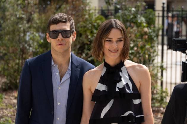 PFW Chanel Outside Arrivals NB James Righton, Keira Knightley arriving at the Chanel show as part of Haute Couture Fashion Week on July 08, 2025 in Paris, France. Photo by Nasser Berzane ABACAPRESS.COM Paris France  Copyright: xBerzanexNasser ABACAx