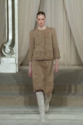 PFW Chanel Runway AM A model walks the runway during the Chanel Haute Couture Fall Winter 2025 2026 show as part of Paris Fashion Week in Paris, France on July 08, 2025. Photo by Aurore Marechal ABACAPRESS.COM Paris France  Copyright: xMarechalxAurore ABACAx
