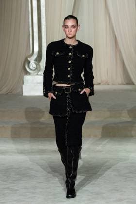PFW Chanel Runway AM A model walks the runway during the Chanel Haute Couture Fall Winter 2025 2026 show as part of Paris Fashion Week in Paris, France on July 08, 2025. Photo by Aurore Marechal ABACAPRESS.COM Paris France  Copyright: xMarechalxAurore ABACAx