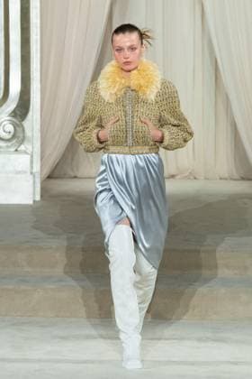 PFW Chanel Runway AM A model walks the runway during the Chanel Haute Couture Fall Winter 2025 2026 show as part of Paris Fashion Week in Paris, France on July 08, 2025. Photo by Aurore Marechal ABACAPRESS.COM Paris France  Copyright: xMarechalxAurore ABACAx