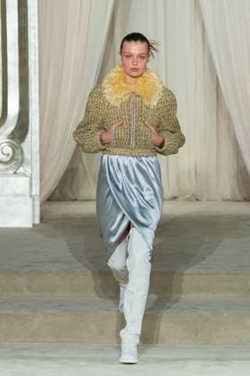 PFW Chanel Runway AM A model walks the runway during the Chanel Haute Couture Fall Winter 2025 2026 show as part of Paris Fashion Week in Paris, France on July 08, 2025. Photo by Aurore Marechal ABACAPRESS.COM Paris France  Copyright: xMarechalxAurore ABACAx
