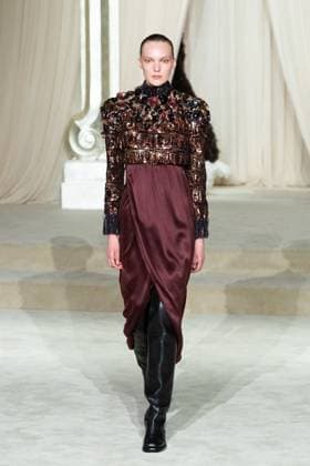 PFW Chanel Runway AM A model walks the runway during the Chanel Haute Couture Fall Winter 2025 2026 show as part of Paris Fashion Week in Paris, France on July 08, 2025. Photo by Aurore Marechal ABACAPRESS.COM Paris France  Copyright: xMarechalxAurore ABACAx