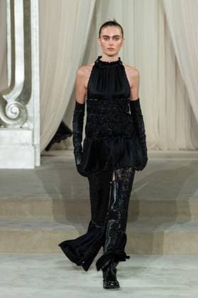 PFW Chanel Runway AM A model walks the runway during the Chanel Haute Couture Fall Winter 2025 2026 show as part of Paris Fashion Week in Paris, France on July 08, 2025. Photo by Aurore Marechal ABACAPRESS.COM Paris France  Copyright: xMarechalxAurore ABACAx