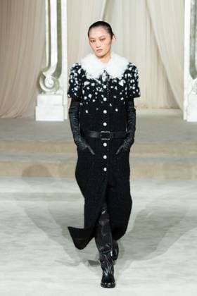 PFW Chanel Runway AM A model walks the runway during the Chanel Haute Couture Fall Winter 2025 2026 show as part of Paris Fashion Week in Paris, France on July 08, 2025. Photo by Aurore Marechal ABACAPRESS.COM Paris France  Copyright: xMarechalxAurore ABACAx