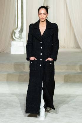 PFW Chanel Runway AM A model walks the runway during the Chanel Haute Couture Fall Winter 2025 2026 show as part of Paris Fashion Week in Paris, France on July 08, 2025. Photo by Aurore Marechal ABACAPRESS.COM Paris France  Copyright: xMarechalxAurore ABACAx