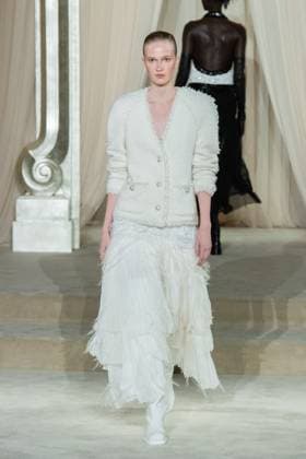 PFW Chanel Runway AM A model walks the runway during the Chanel Haute Couture Fall Winter 2025 2026 show as part of Paris Fashion Week in Paris, France on July 08, 2025. Photo by Aurore Marechal ABACAPRESS.COM Paris France  Copyright: xMarechalxAurore ABACAx