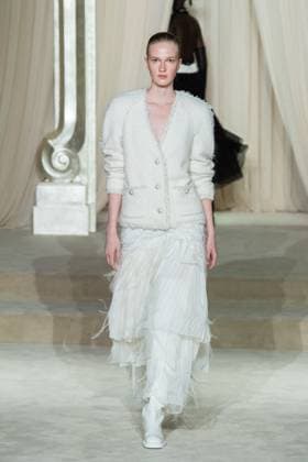 PFW Chanel Runway AM A model walks the runway during the Chanel Haute Couture Fall Winter 2025 2026 show as part of Paris Fashion Week in Paris, France on July 08, 2025. Photo by Aurore Marechal ABACAPRESS.COM Paris France  Copyright: xMarechalxAurore ABACAx