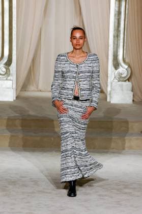 Chanel Haute Couture Collection Fall Winter 2025 2026 show as part of Paris Fashion Week PFW , au Grand Palais, à Paris, FRance, le 8 juillet 2025 Bestimage Runway during the Chanel Haute Couture Fall Winter 2025 2026 show as part of Paris Fashion Week on July 08, 2025 in Paris, France Paris France  Copyright: xAgencex xBestimagexAgencex xBestimagex