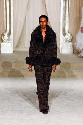 Chanel Haute Couture Collection Fall Winter 2025 2026 show as part of Paris Fashion Week PFW , au Grand Palais, à Paris, FRance, le 8 juillet 2025 Bestimage Runway during the Chanel Haute Couture Fall Winter 2025 2026 show as part of Paris Fashion Week on July 08, 2025 in Paris, France Paris France  Copyright: xAgencex xBestimagexAgencex xBestimagex