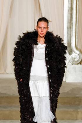 Chanel Haute Couture Collection Fall Winter 2025 2026 show as part of Paris Fashion Week PFW , au Grand Palais, à Paris, FRance, le 8 juillet 2025 Bestimage Runway during the Chanel Haute Couture Fall Winter 2025 2026 show as part of Paris Fashion Week on July 08, 2025 in Paris, France Paris France  Copyright: xAgencex xBestimagexAgencex xBestimagex