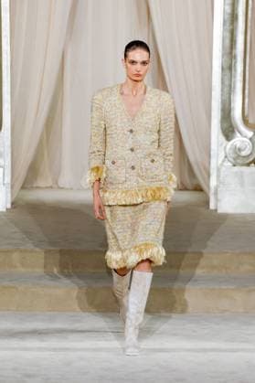 Chanel Haute Couture Collection Fall Winter 2025 2026 show as part of Paris Fashion Week PFW , au Grand Palais, à Paris, FRance, le 8 juillet 2025 Bestimage Runway during the Chanel Haute Couture Fall Winter 2025 2026 show as part of Paris Fashion Week on July 08, 2025 in Paris, France Paris France  Copyright: xAgencex xBestimagexAgencex xBestimagex