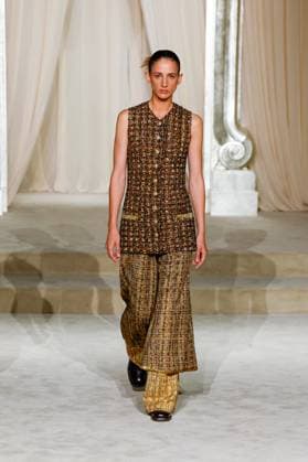Chanel Haute Couture Collection Fall Winter 2025 2026 show as part of Paris Fashion Week PFW , au Grand Palais, à Paris, FRance, le 8 juillet 2025 Bestimage Runway during the Chanel Haute Couture Fall Winter 2025 2026 show as part of Paris Fashion Week on July 08, 2025 in Paris, France Paris France  Copyright: xAgencex xBestimagexAgencex xBestimagex