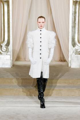 Chanel Haute Couture Collection Fall Winter 2025 2026 show as part of Paris Fashion Week PFW , au Grand Palais, à Paris, FRance, le 8 juillet 2025 Bestimage Runway during the Chanel Haute Couture Fall Winter 2025 2026 show as part of Paris Fashion Week on July 08, 2025 in Paris, France Paris France  Copyright: xAgencex xBestimagexAgencex xBestimagex