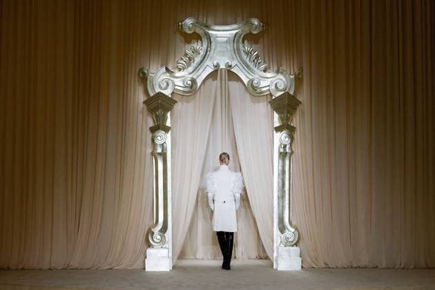 Chanel Haute Couture Collection Fall Winter 2025 2026 show as part of Paris Fashion Week PFW , au Grand Palais, à Paris, FRance, le 8 juillet 2025 Bestimage Runway during the Chanel Haute Couture Fall Winter 2025 2026 show as part of Paris Fashion Week on July 08, 2025 in Paris, France Paris France  Copyright: xAgencex xBestimagexAgencex xBestimagex