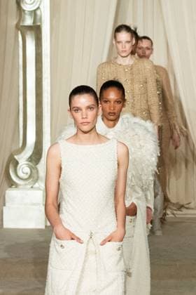 PFW Chanel Runway AM Models walk the runway during the Chanel Haute Couture Fall Winter 2025 2026 show as part of Paris Fashion Week in Paris, France on July 08, 2025. Photo by Aurore Marechal ABACAPRESS.COM Paris France  Copyright: xMarechalxAurore ABACAx